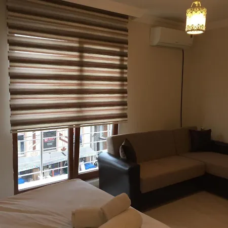 Bed & Breakfast Naz By Travelin
